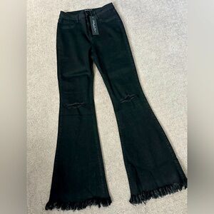 Black Frayed Hem Women Jeans